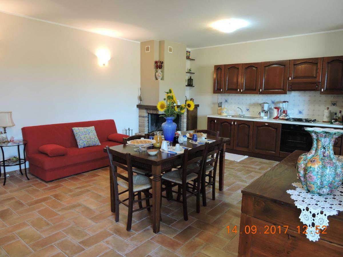 Casa Cardarella Guest House Beroide Екстериор снимка
